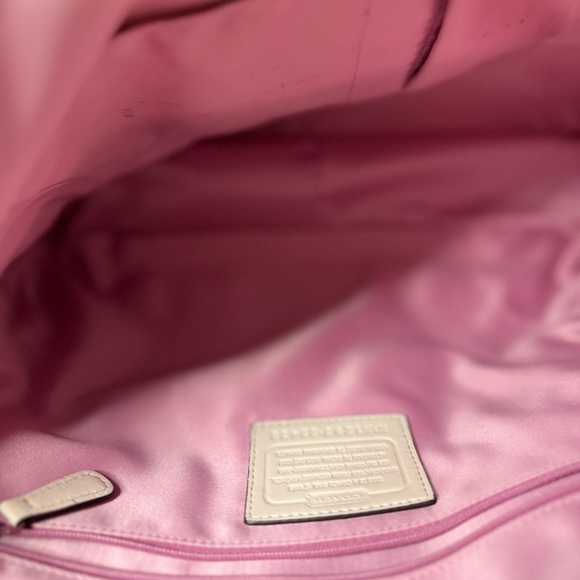 Rare Coach Poppy Ivory Leather Eyelet Turnlock Tote 22488 Vachetta detail - Picture 4 of 7